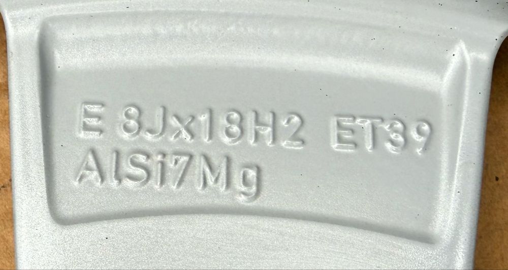 Oryginalne felgi Audi 18” A4 A5 A6 Q5 5x112 ET39 4K0 s-line