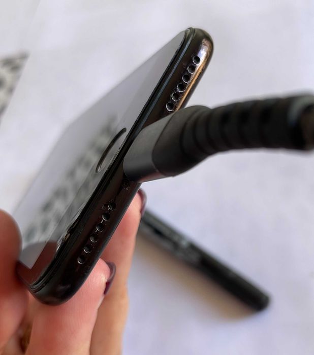 iPhone 7 – New Battery and Display.64752032820354124