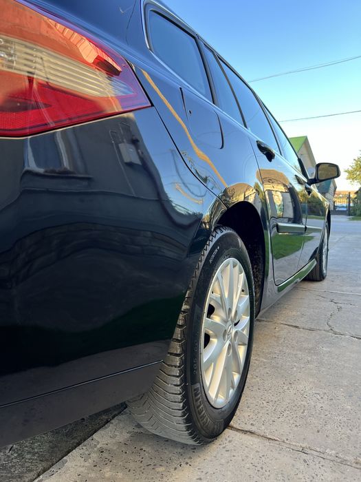 Рено Лагуна 3! 2.0 дизель 2015 рік!