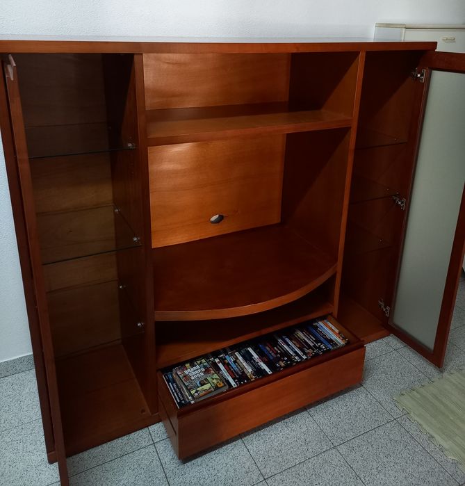 Móvel de sala (Tv, Hi-Fi, etc.)