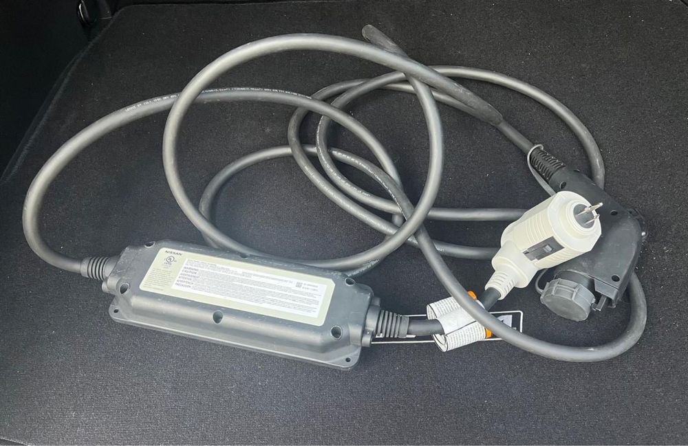 Оригінальна зарядка для Nissan Ariya