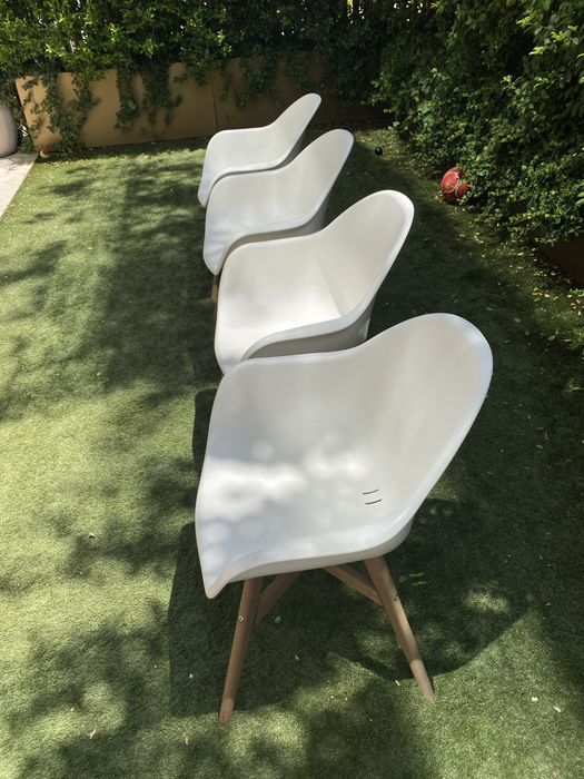 Conjunto Mesa e 6 Cadeiras de Jardim