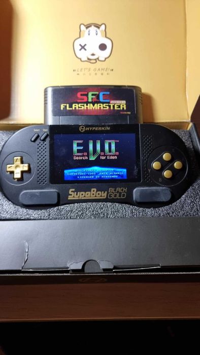 Hyperkin Supaboy Gold. + flash card. SNES Super Nintendo