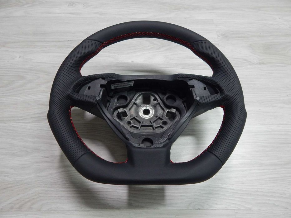 Fiat Bravo II 07-09r. - kierownica pod multi skóra sport czerwona nić