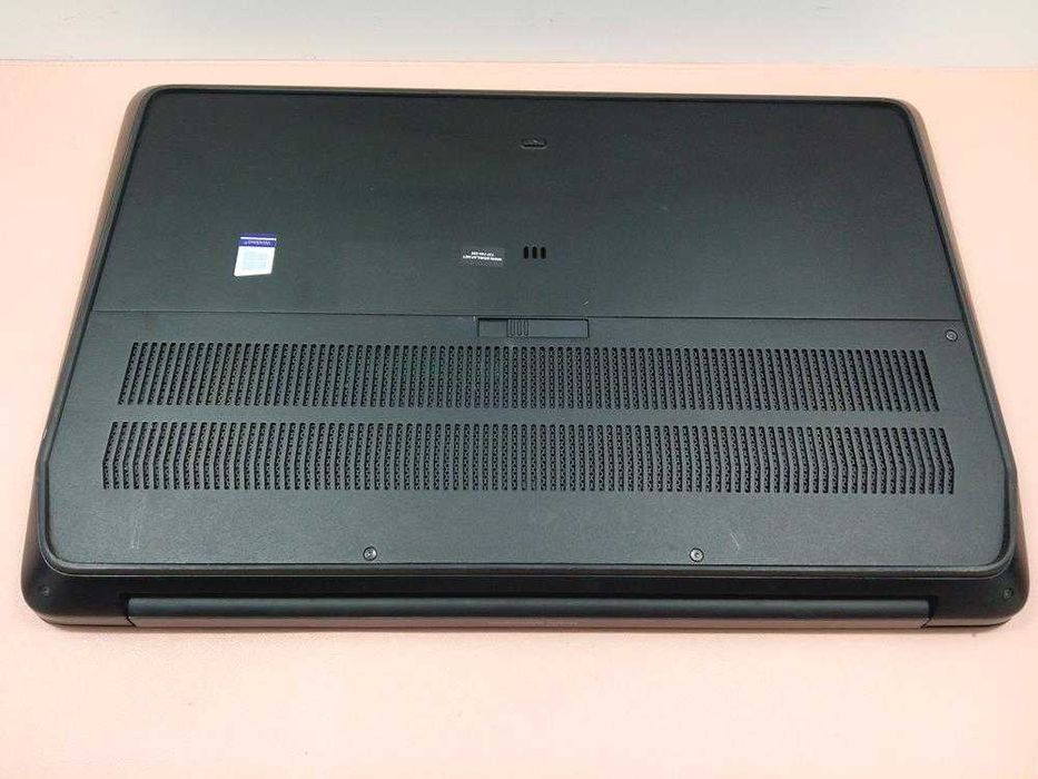 Laptop Do Biura PRO HP Zbook 17 G4 Xeon 16GB 512 SSD 17,3 FHD GW FV