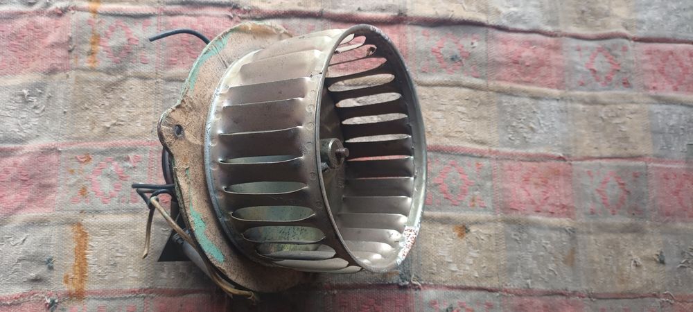 Моторчик до авто  МАЗ