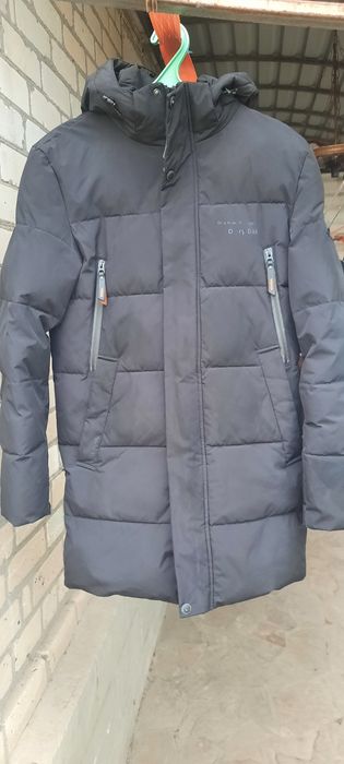 Чоловіча зимова куртка подовжена