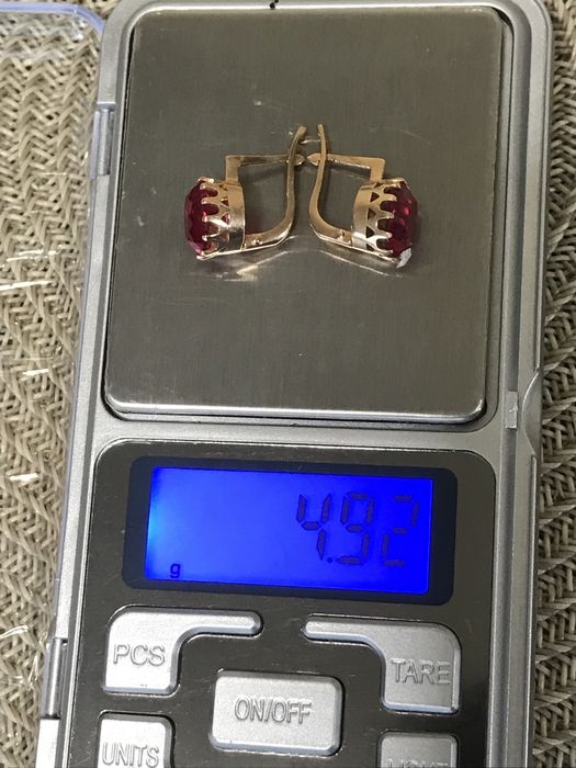 Золоті сережки з рубіном 583п. Золотые сережки СССР