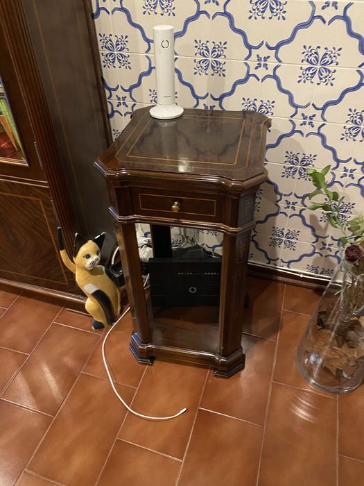 Mesa apoio mogno
