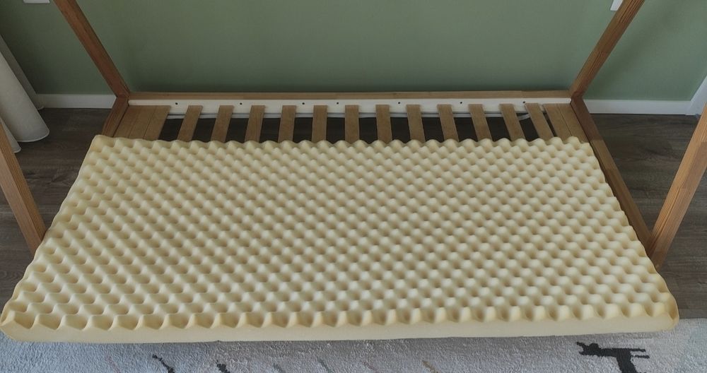 Cama tipi montesori com colchão