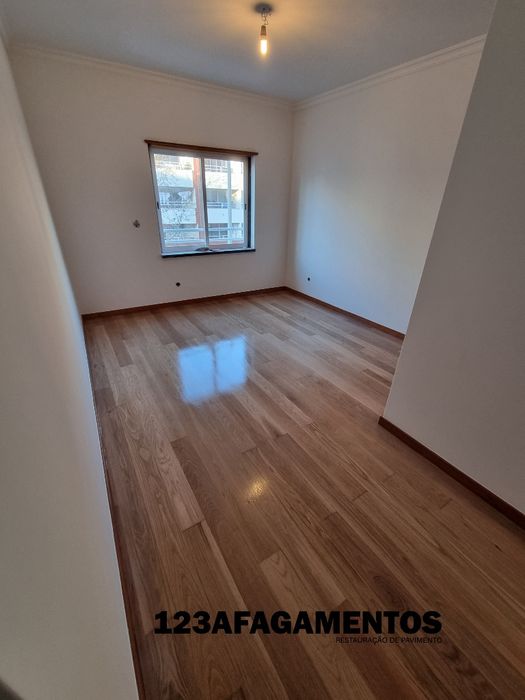 DISPONIBILIDADE IMEDIATA ! Afagamentos e Envernizamentos | Afagar chão