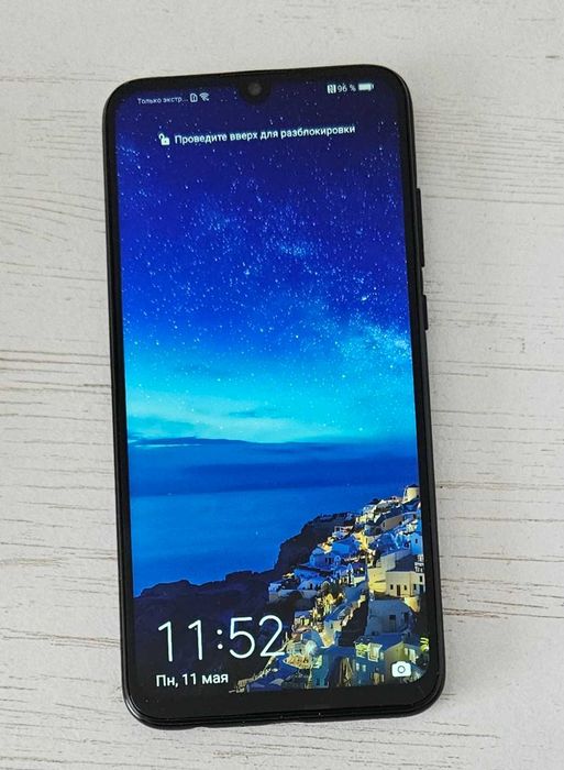 Смартфон  Huawei Honor 20 Lite 4/128Gb NFC Android 10