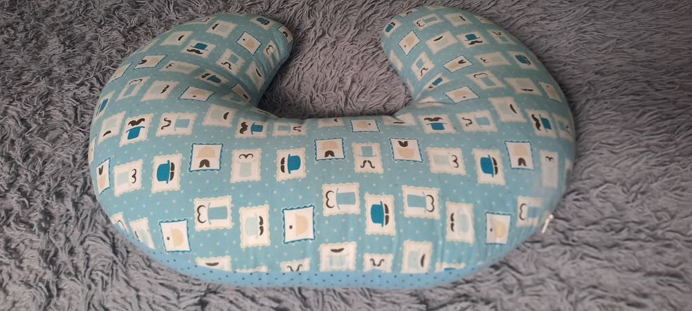 Poduszka do karmienia Motherhood