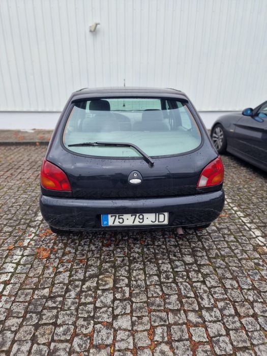 Ford Fiesta  1.25 Gasolina |  130.000 km | Bom Estado