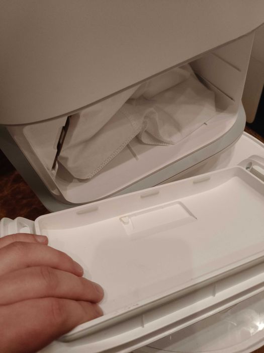 Robot sprzątający Dreame l10 z stacją samoczyszczenia