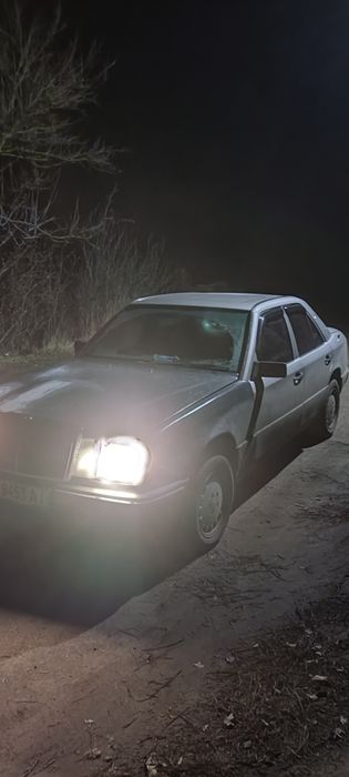 Мерседес 124 1986