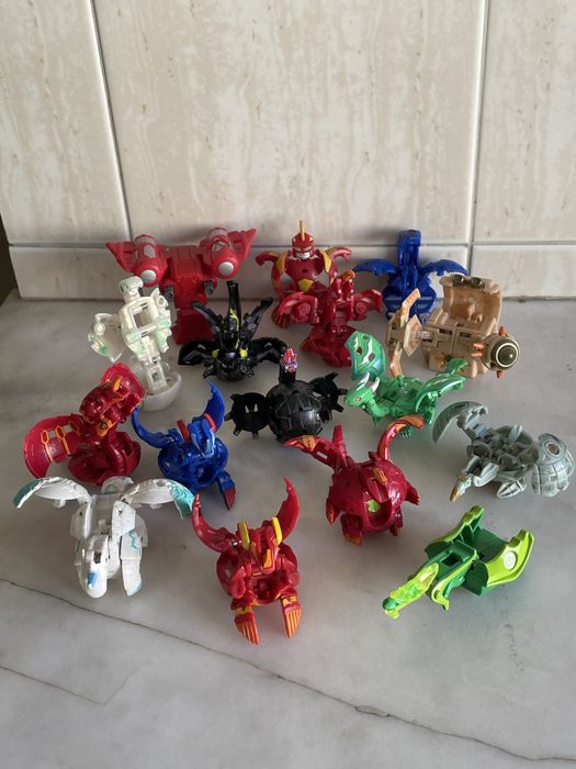 coleção de 16 Bakugans New Vestroia Gundalin Invadors