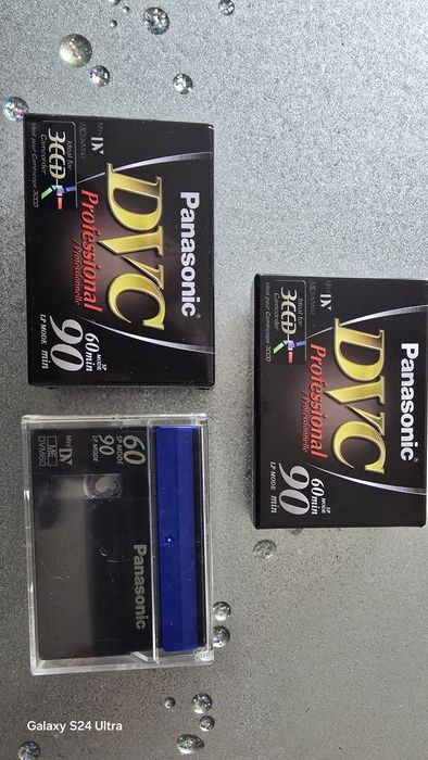 Відеокасети Panasonic