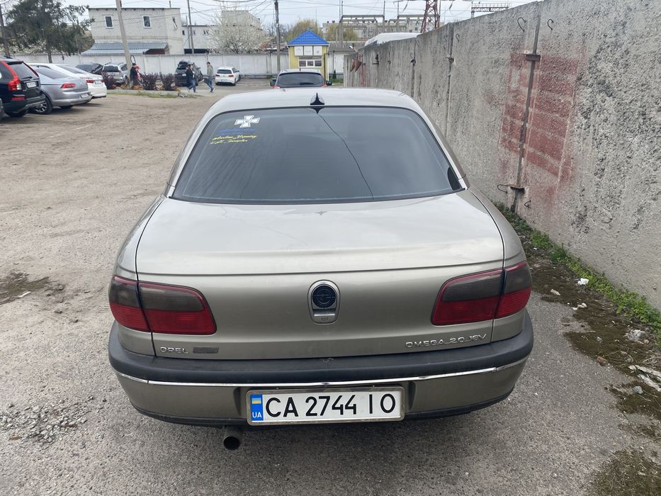 Opel omega b 2.0 цікавить обмін