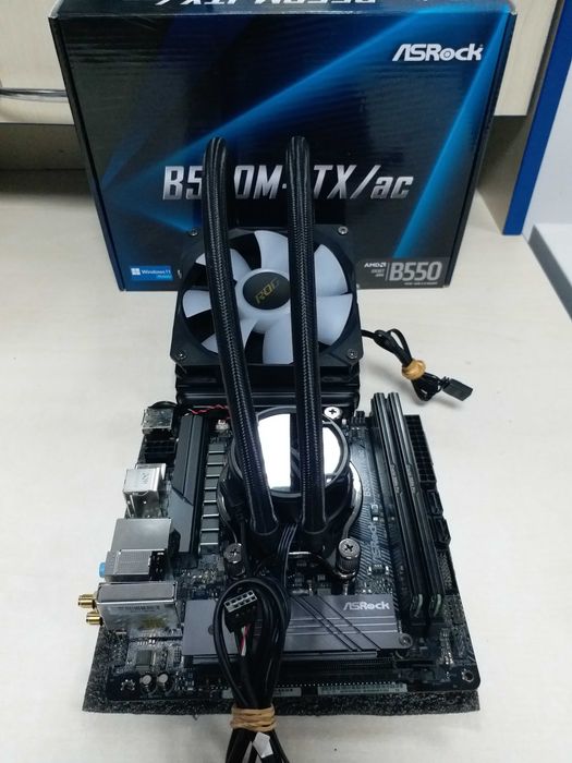 ASRock B550M itx/ac/Ryzen 7 5700x/DDR4 32Gb/Asus Strix LC II 120 ARGB