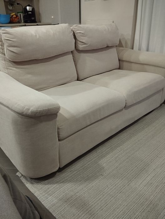 Sofá bege 2 lugares