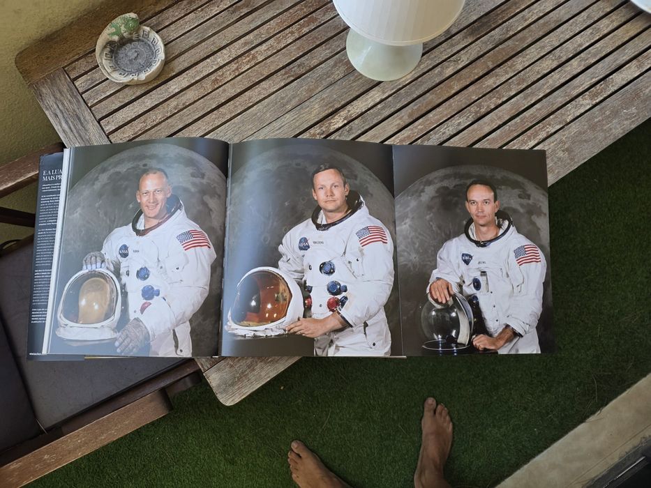 Livro MOONFIRE sobre a ida á Lua