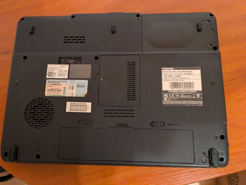 Toshiba Satellite L300-2CD (артикул PSLBGE-02200EPL) + БП + cумка
