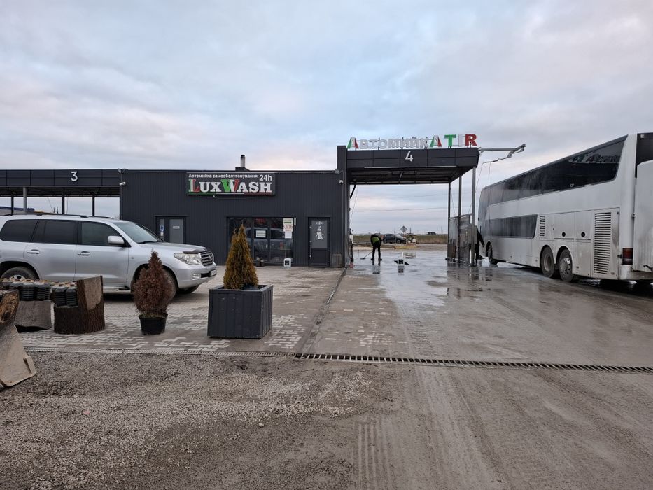 Стоянка тір шиномонтаж автомийка зважування авто..
