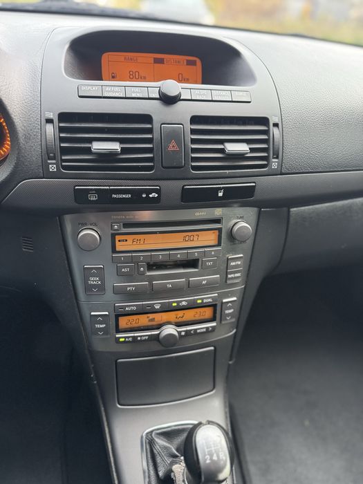 Toyota Avensis 2,0d механіка в гарному стані