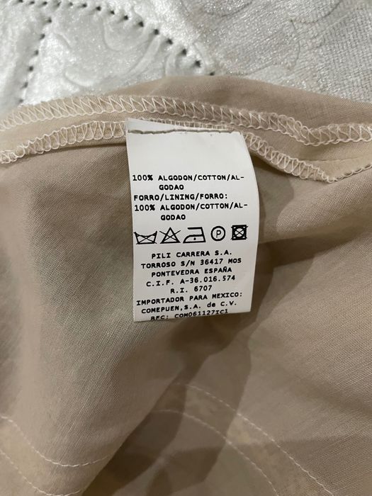 Vestido Pili Carrera com touca