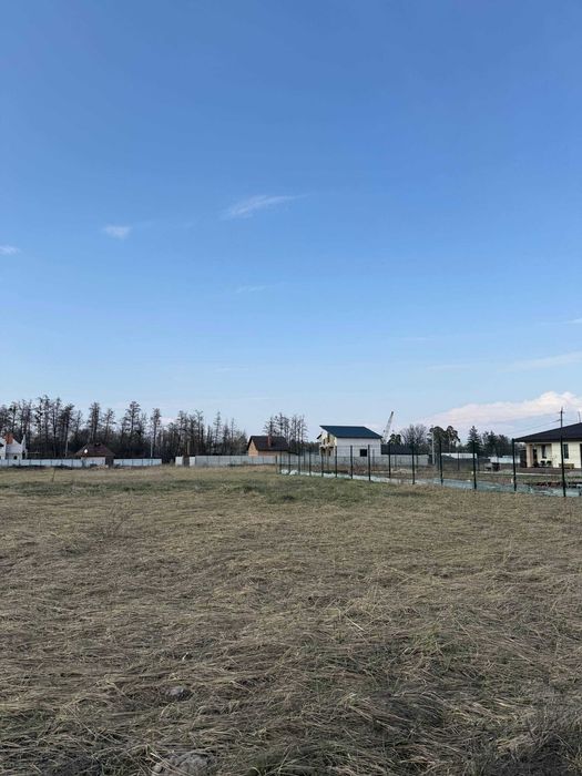 Продаж земельної ділянки під забудову котеджного містечка с.Дмитрівка