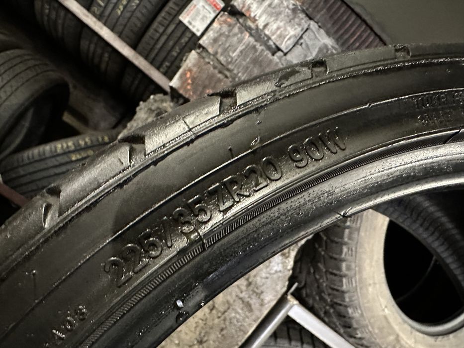 666 Пара шин R20 225/35 Nitto (Toyo) Neo Gen