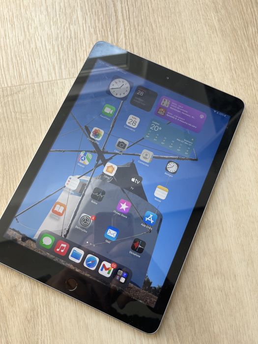 iPad 9.7'' (2017), 5th Generation446974935266109441