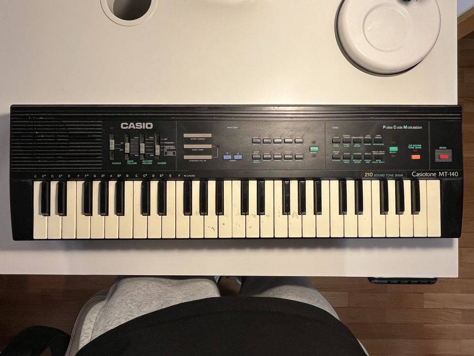 teclado Casio Casiotone MT-140