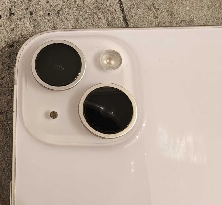 Iphone 14 PLUS, batera 83%