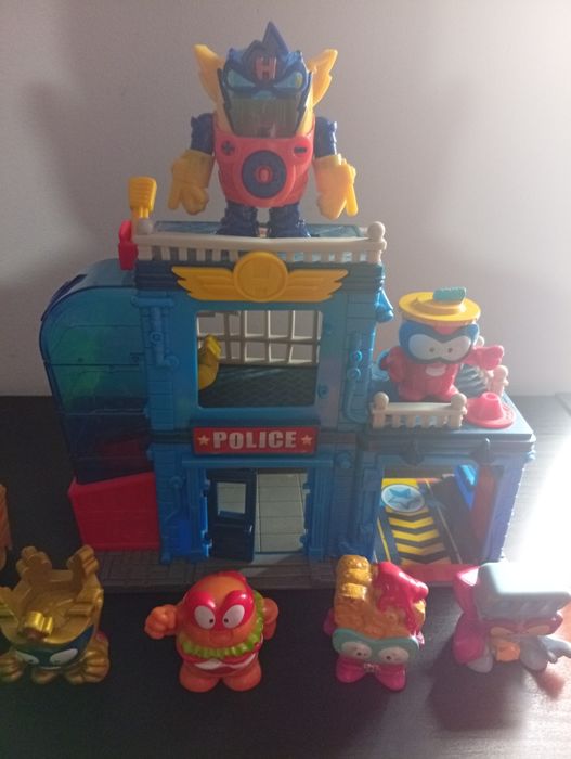 Conjunto de superthings e kazooms