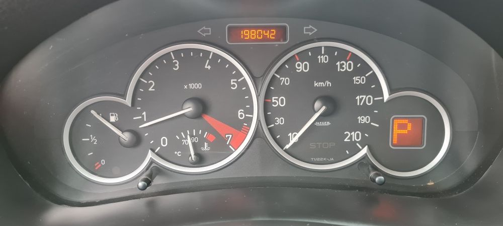 PEUGEOT 206 1.6i Автомат