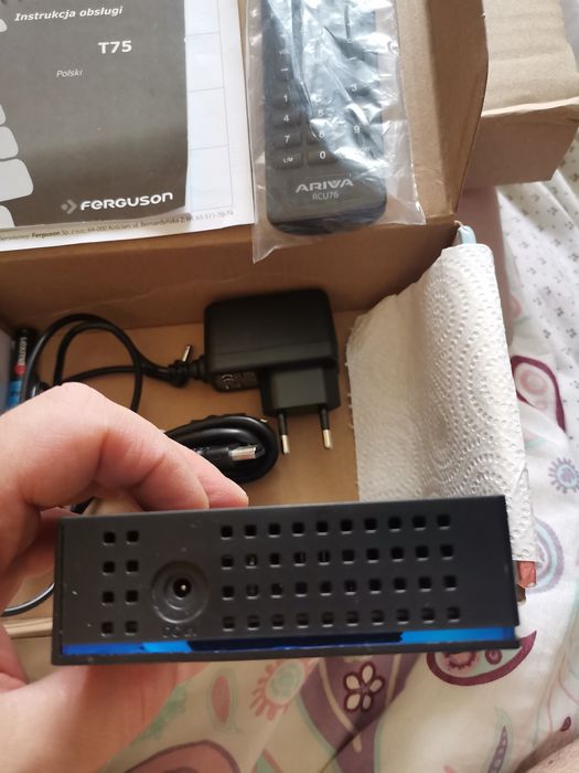 Ferguson Ariva T75 DVB-T2 H.265 HEVC dekoder tuner pilot komplet