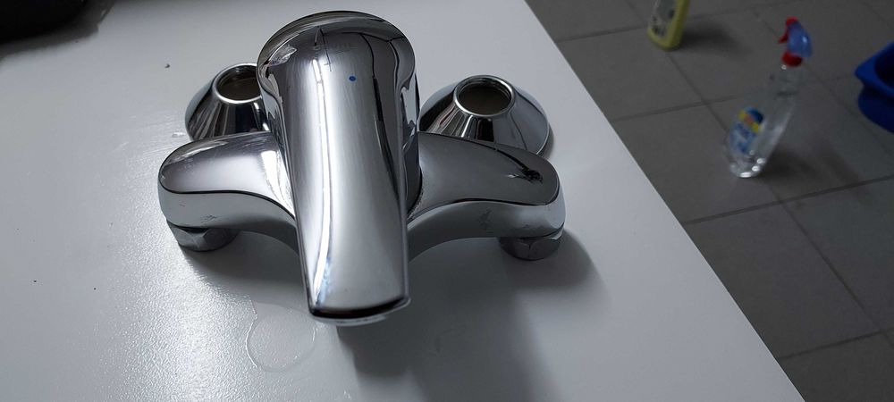 Material sanitário em excelente estado