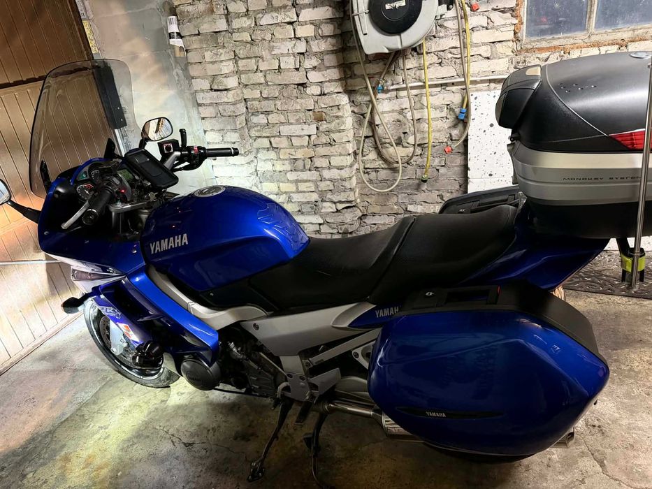 Motocykl Yamaha FJR