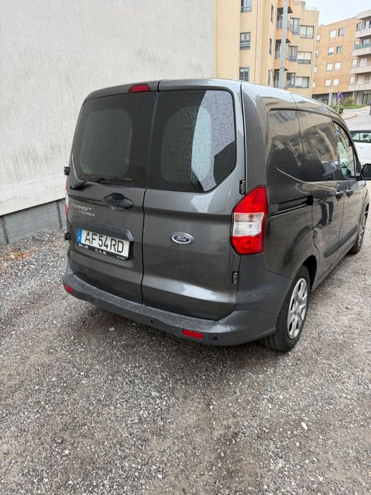 Ford Courier