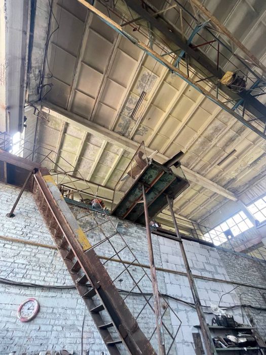 Продаж складу на промисловій вулиці