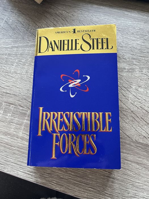Книга Irresistible Forces, Danielle Steel. Роман