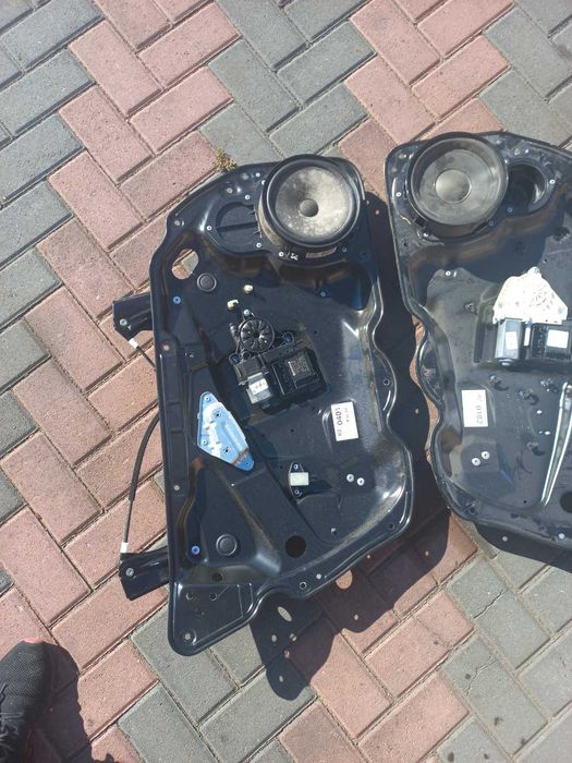 Стеклоподъемник передней двери Passat B6 склопідйомник Пассат Б6