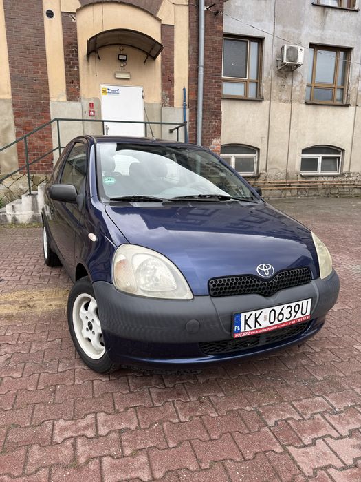DŁUGIE OPŁATY! Toyota Yaris 1.0 VVT-i 68 KM – 2000 rok
