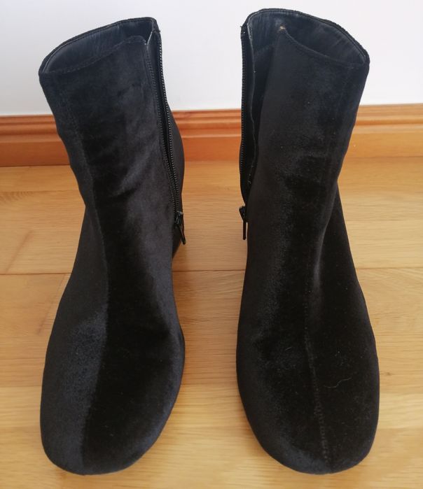 Botas pretas veludo