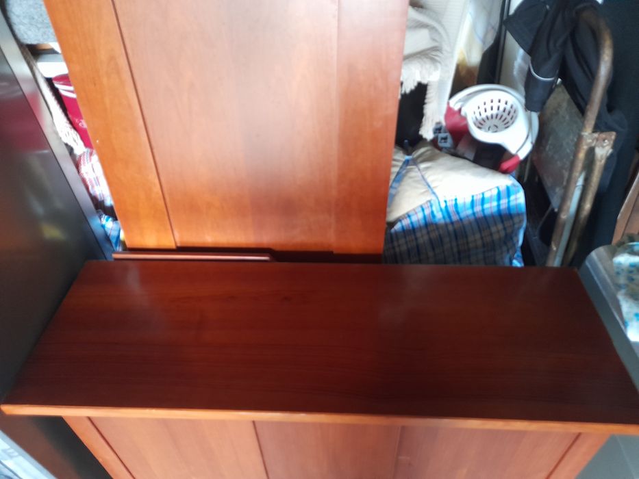 Balcão madeira maciça