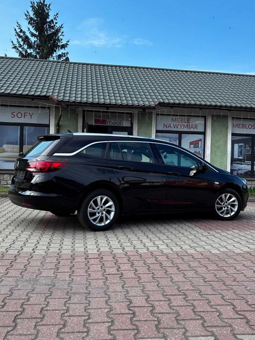 Opel Astra K kombi 1.4 Turbo Innovation