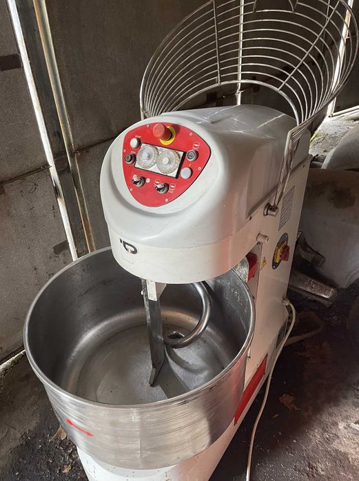 Тістоміс спіральний LP Group VIS80  80кг (131л)