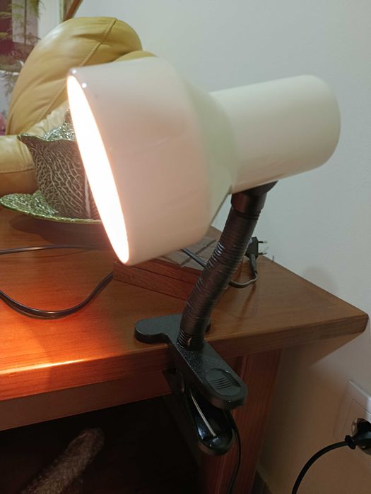 Candeeiro de Mesa com Mola